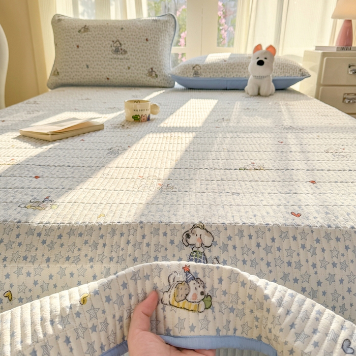 91家纺网 家纺一手货源 找家纺 晓时候 2026新款双层纱印花单床盖床盖单件单品床盖 璀璨小狗