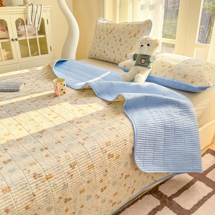 91家纺网 家纺一手货源 找家纺 晓时候 2026新款双层纱印花单床盖床盖单件单品床盖 奶芙狗