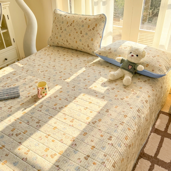 91家纺网 家纺一手货源 找家纺 晓时候 2026新款双层纱印花单床盖床盖单件单品床盖 奶芙狗