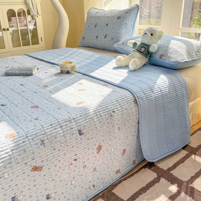 91家纺网 家纺一手货源 找家纺 晓时候 2026新款双层纱印花单床盖床盖单件单品床盖 俏皮狗