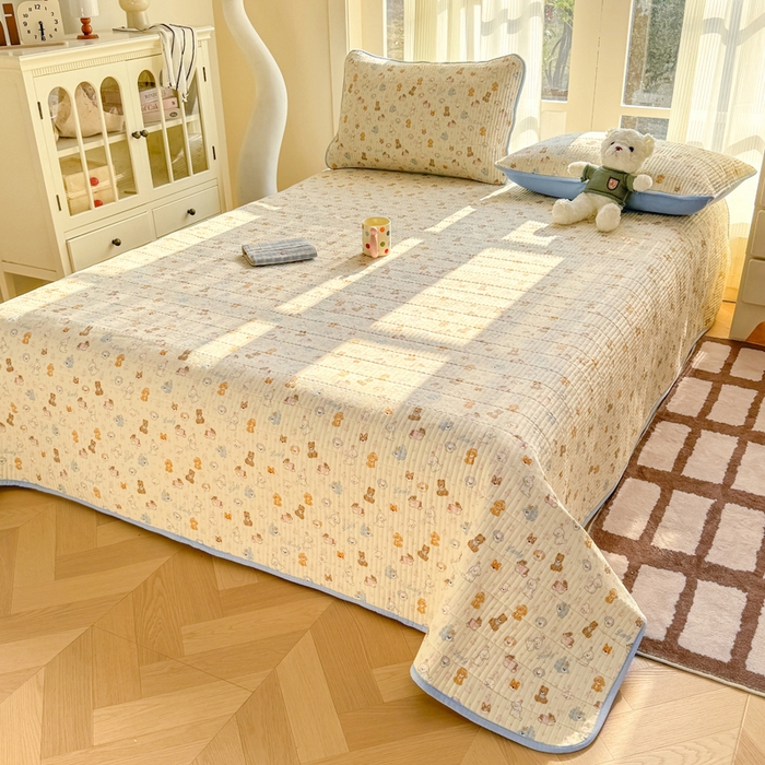 91家纺网 家纺一手货源 找家纺 晓时候 2026新款双层纱印花单床盖床盖单件单品床盖 奶芙狗