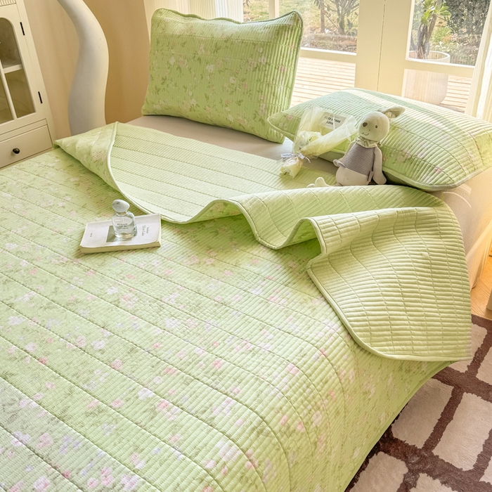 91家纺网 家纺一手货源 找家纺 晓时候 2026新款双层纱印花单床盖床盖单件单品床盖 芊芊花语