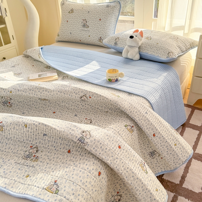 91家纺网 家纺一手货源 找家纺 晓时候 2026新款双层纱印花单床盖床盖单件单品床盖 璀璨小狗