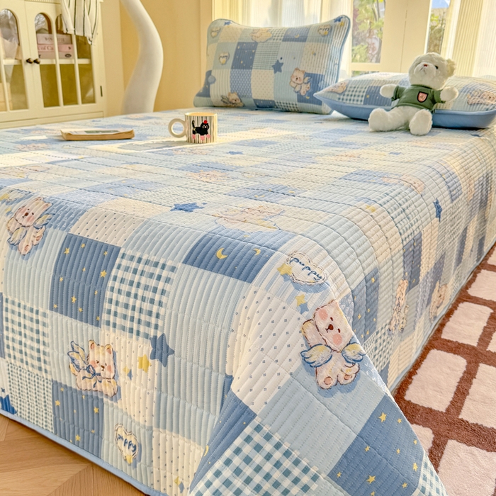 91家纺网 家纺一手货源 找家纺 晓时候 2026新款双层纱印花单床盖床盖单件单品床盖 蓝色泡芙狗