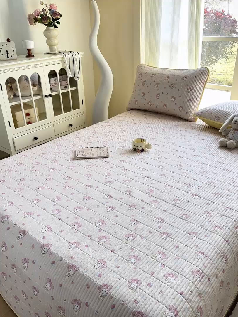 91家纺网 家纺一手货源 找家纺 晓时候 2026新款双层纱印花单床盖床盖单件单品床盖 甜心女孩