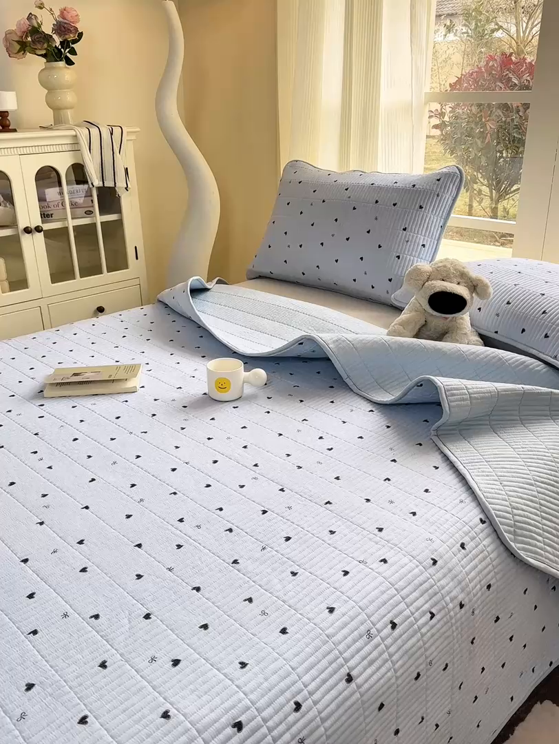 91家纺网 家纺一手货源 找家纺 晓时候 2026新款双层纱印花单床盖床盖单件单品床盖 小确幸