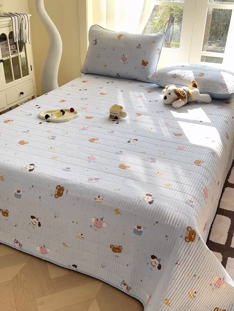 91家纺网 家纺一手货源 找家纺 晓时候 2026新款双层纱印花单床盖床盖单件单品床盖 萌宠派对