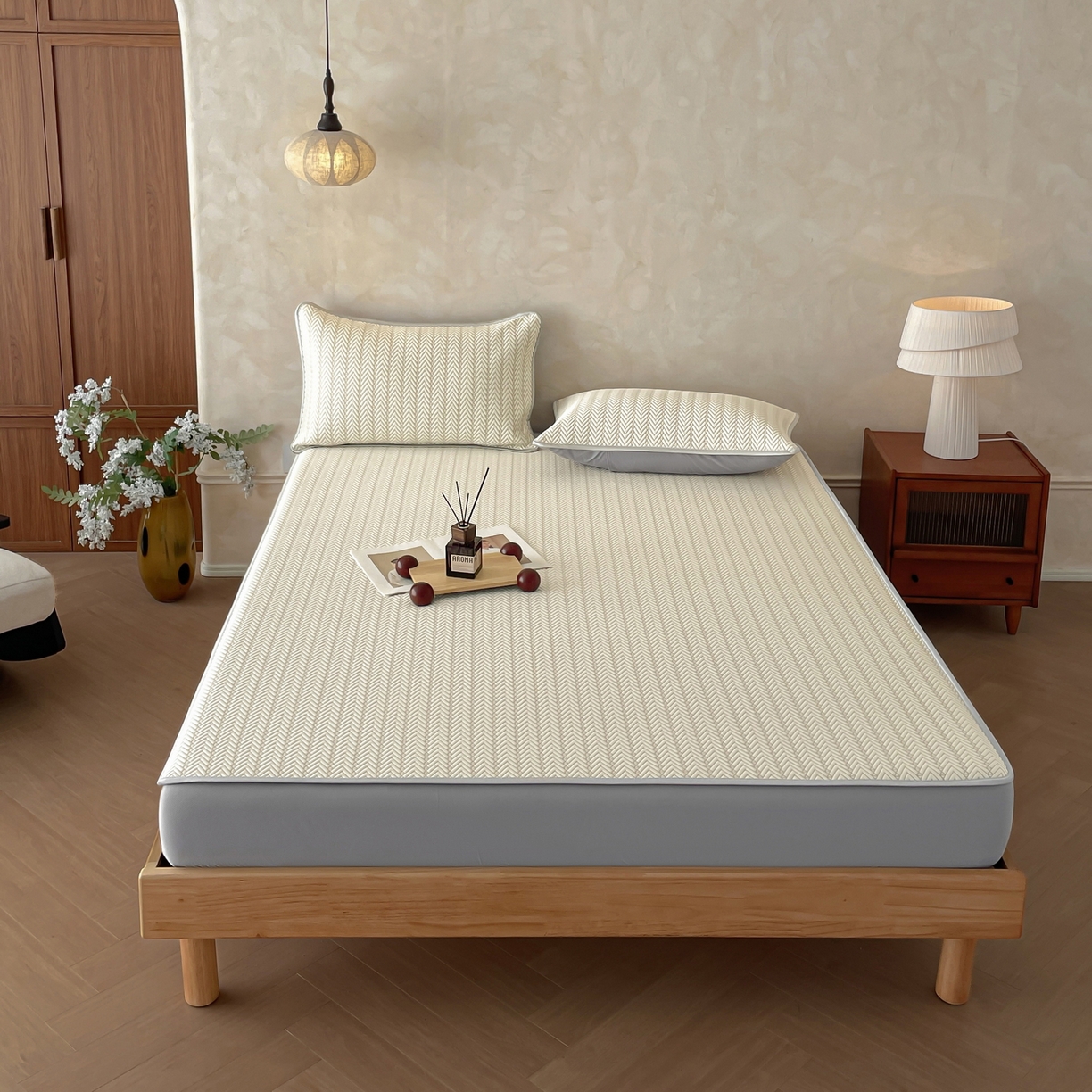 91家纺网 家纺一手货源 找家纺 羚羊语家纺 2026新款PE提花凉泡泡席床笠款460克冰萃席凉豆豆夏季几何轻奢凉感软席子三件套【配包装】 冰萃席-菱序