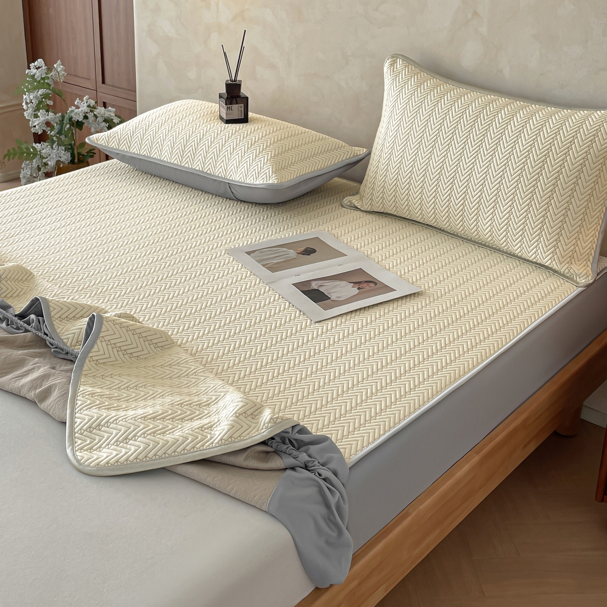 91家纺网 家纺一手货源 找家纺 羚羊语家纺 2026新款PE提花凉泡泡席床笠款460克冰萃席凉豆豆夏季几何轻奢凉感软席子三件套【配包装】 冰萃席-菱序