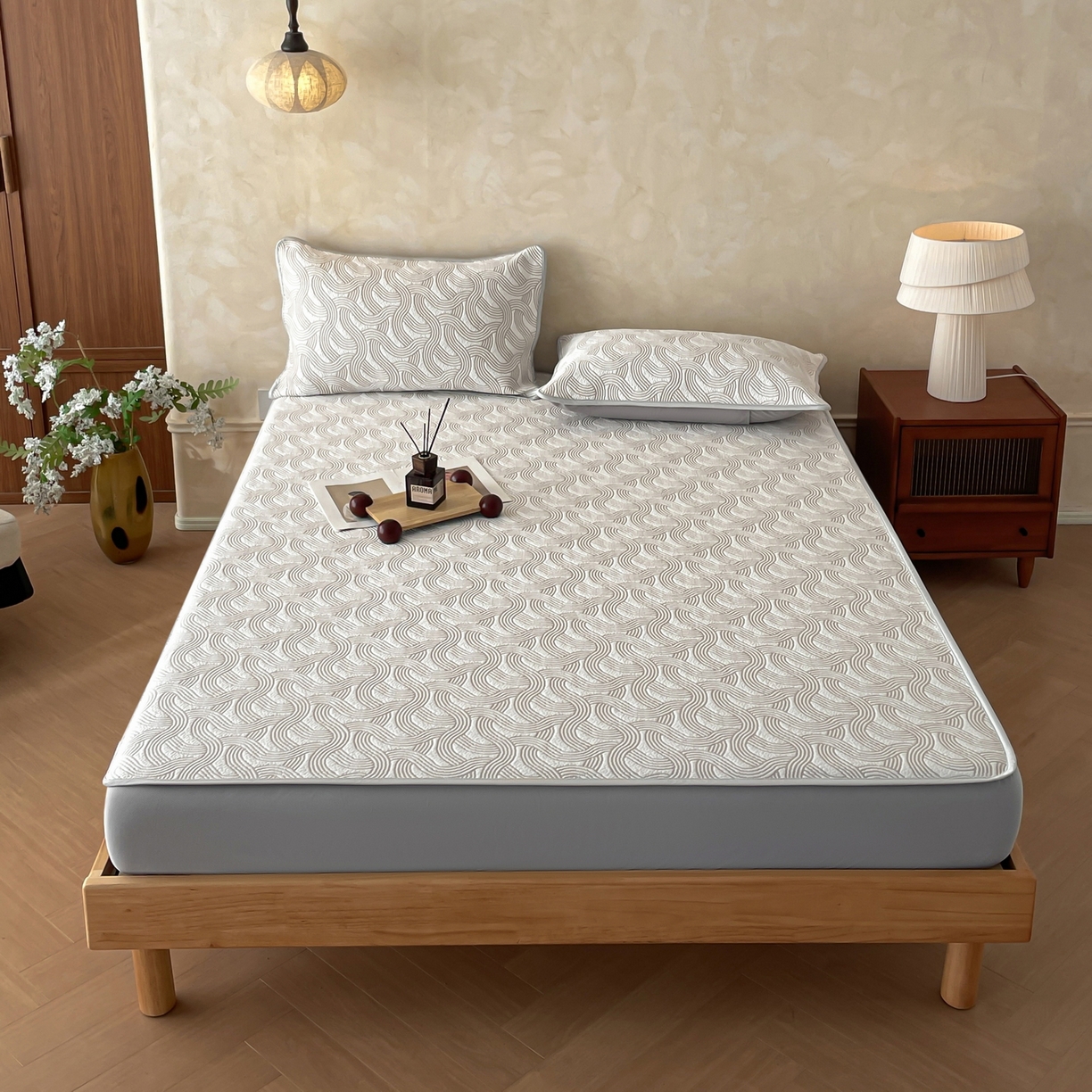 91家纺网 家纺一手货源 找家纺 羚羊语家纺 2026新款PE提花凉泡泡席床笠款460克冰萃席凉豆豆夏季几何轻奢凉感软席子三件套【配包装】 冰萃席-纹屿