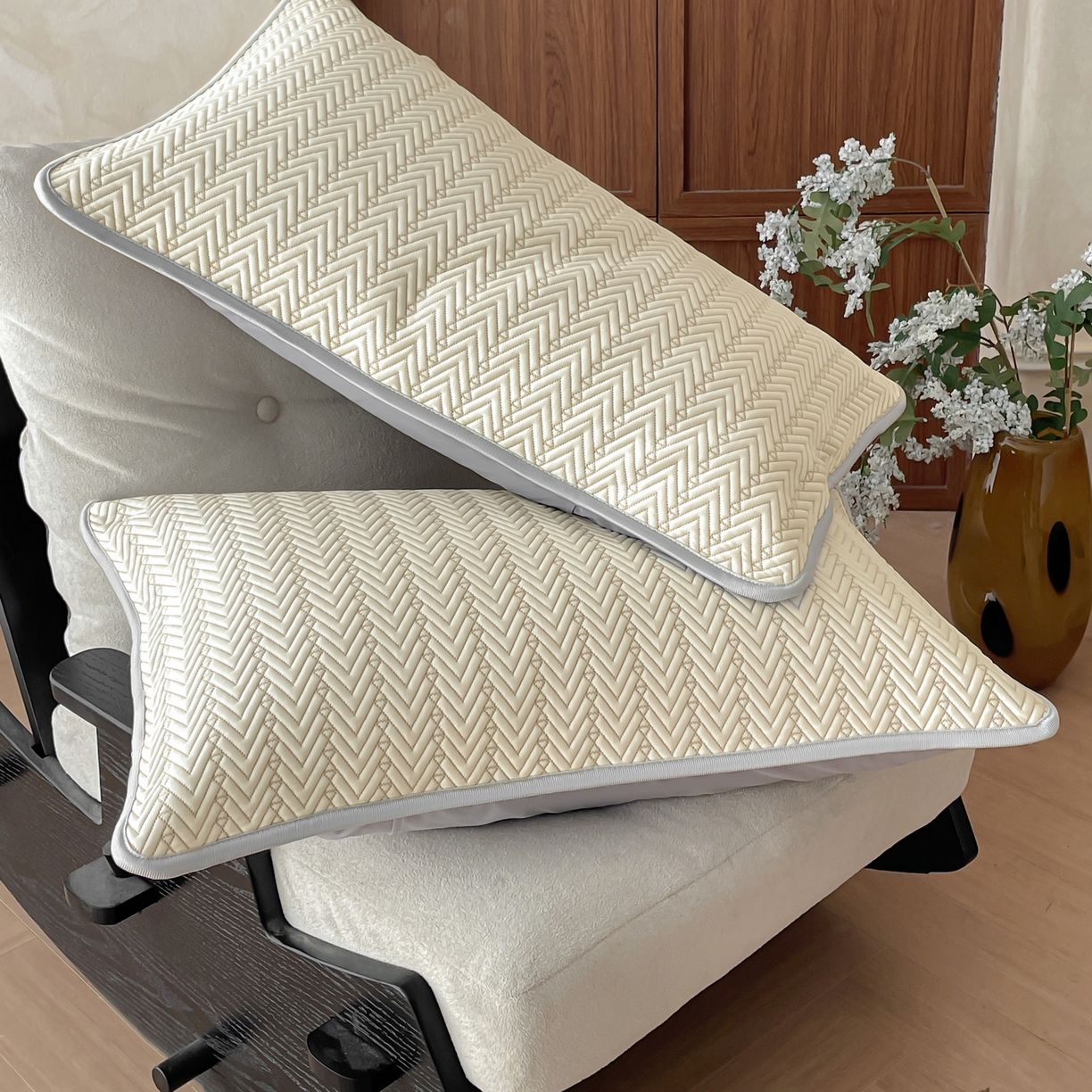 91家纺网 家纺一手货源 找家纺 羚羊语家纺 2026新款PE提花凉泡泡席床笠款460克冰萃席凉豆豆夏季几何轻奢凉感软席子三件套【配包装】 冰萃席-菱序