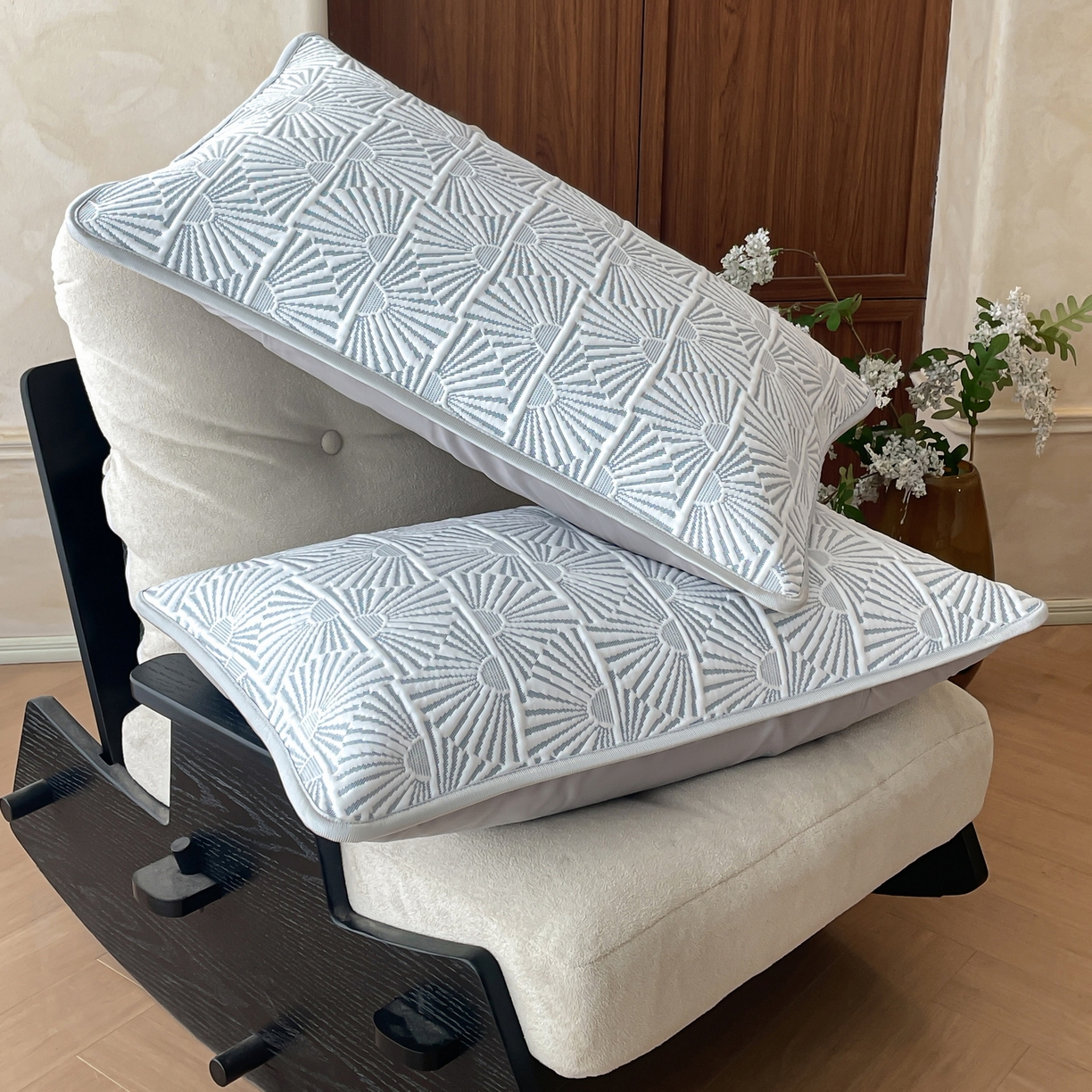 91家纺网 家纺一手货源 找家纺 羚羊语家纺 2026新款PE提花凉泡泡席床笠款460克冰萃席凉豆豆夏季几何轻奢凉感软席子三件套【配包装】 冰萃席-半晟