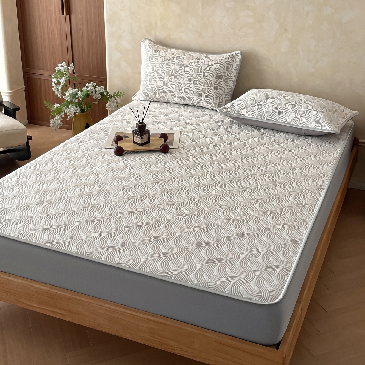 91家纺网 家纺一手货源 找家纺 羚羊语家纺 2026新款PE提花凉泡泡席床笠款460克冰萃席凉豆豆夏季几何轻奢凉感软席子三件套【配包装】 冰萃席-纹屿