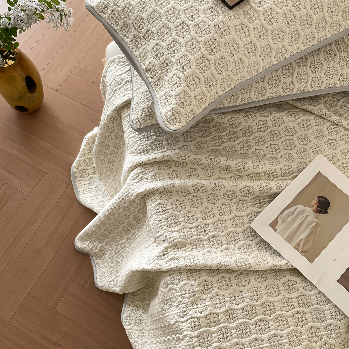 91家纺网 家纺一手货源 找家纺 羚羊语家纺 2026新款PE提花凉泡泡席床笠款460克冰萃席凉豆豆夏季几何轻奢凉感软席子三件套【配包装】 冰萃席-冰格