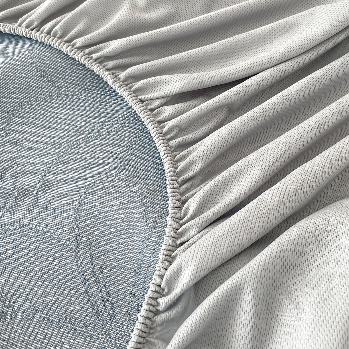 91家纺网 家纺一手货源 找家纺 羚羊语家纺 2026新款PE提花凉泡泡席床笠款460克冰萃席凉豆豆夏季几何轻奢凉感软席子三件套【配包装】 冰萃席-花沁