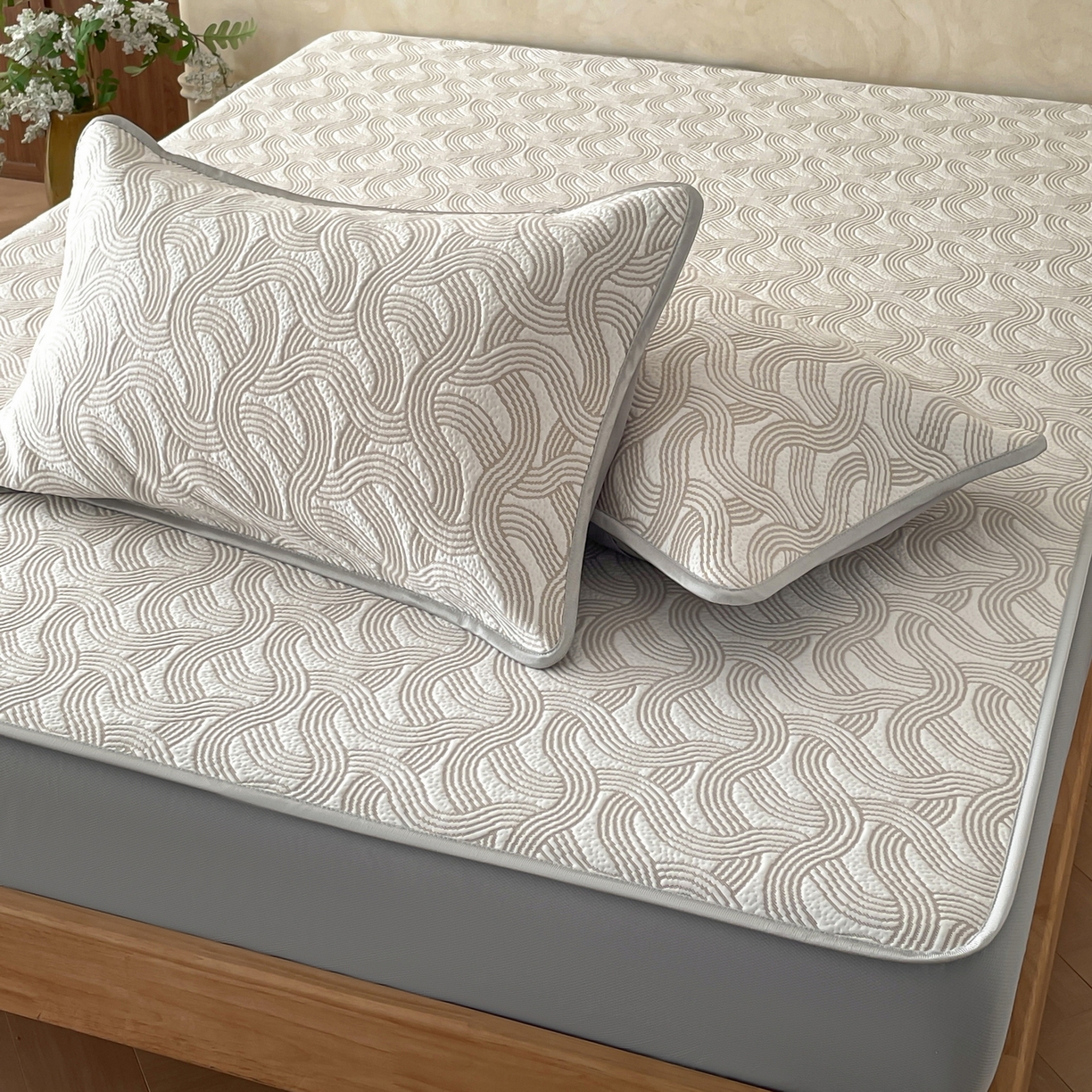 91家纺网 家纺一手货源 找家纺 羚羊语家纺 2026新款PE提花凉泡泡席床笠款460克冰萃席凉豆豆夏季几何轻奢凉感软席子三件套【配包装】 冰萃席-纹屿