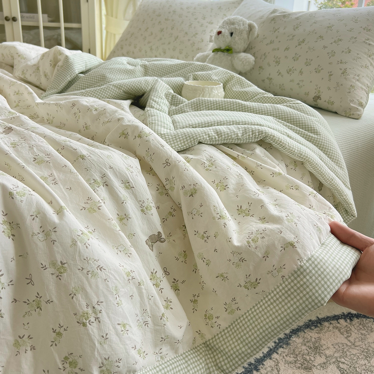 91家纺网 家纺一手货源 找家纺 （总）宝士康家纺 2026新款抗菌亲肤棉田园碎花格子单夏被/夏被四件套