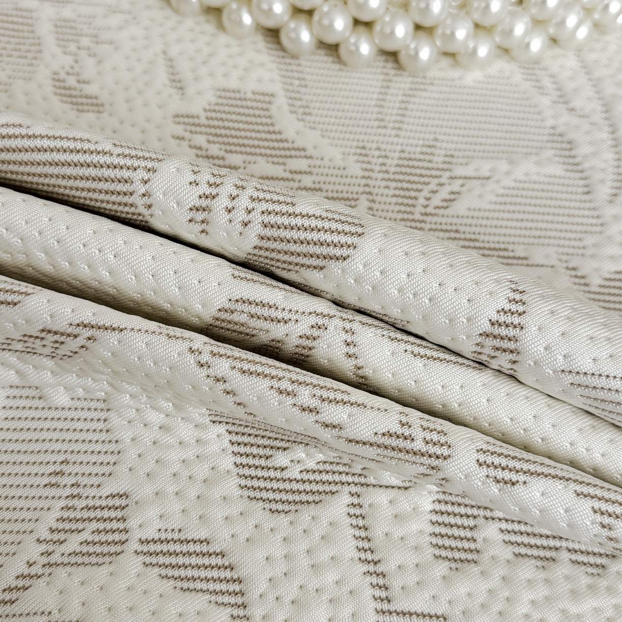 91家纺网 家纺一手货源 找家纺 羚羊语家纺 2026新款韩式PE提花凉泡泡席床裙款中分子【凉感值>2.0】花边乙纶冰豆豆夏季凉感冰丝软席三件套 白月光-陌上花（配洗护袋）