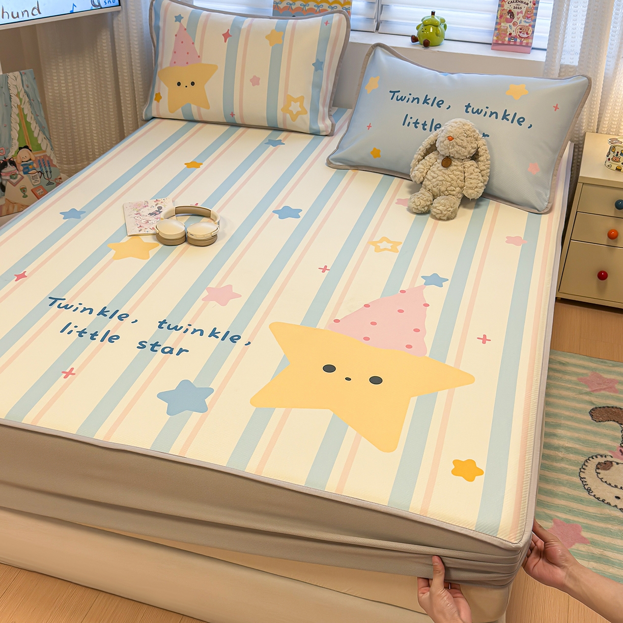 91家纺网 家纺一手货源 找家纺 （总）懒猫家纺 2026新款大版卡通凉感冰丝床笠款凉席席子