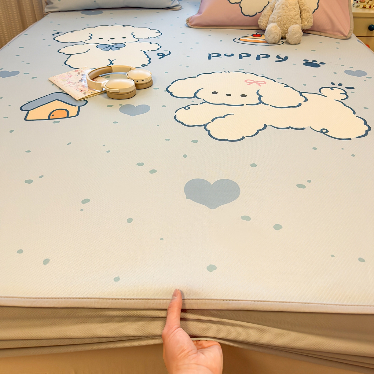 91家纺网 家纺一手货源 找家纺 懒猫家纺 2026新款大版卡通凉感冰丝床笠款凉席席子 床笠席-元气小狗