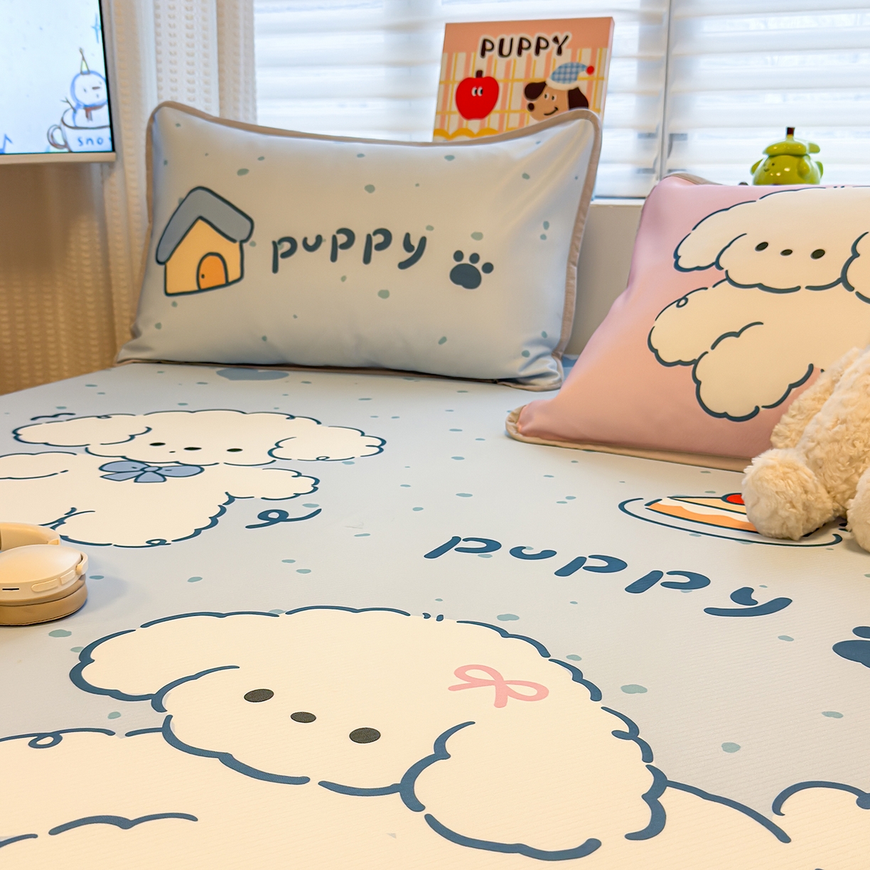 91家纺网 家纺一手货源 找家纺 懒猫家纺 2026新款大版卡通凉感冰丝床笠款凉席席子 床笠席-元气小狗