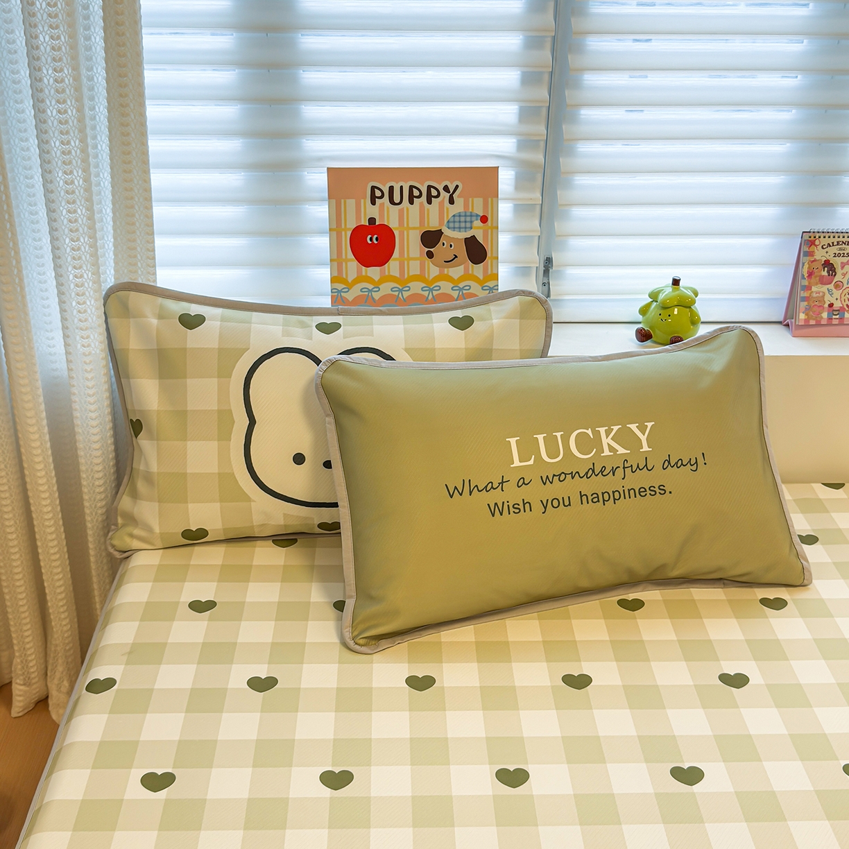 91家纺网 家纺一手货源 找家纺 懒猫家纺 2026新款大版卡通凉感冰丝床笠款凉席席子 床笠席-绿格小熊