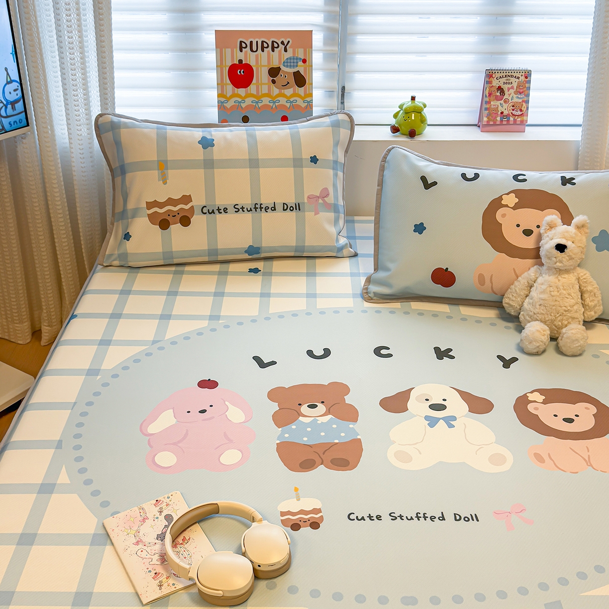 91家纺网 家纺一手货源 找家纺 懒猫家纺 2026新款大版卡通凉感冰丝床笠款凉席席子 床笠席-幸运家族