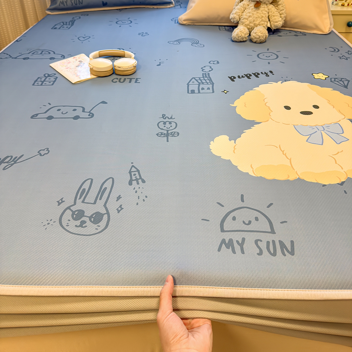 91家纺网 家纺一手货源 找家纺 懒猫家纺 2026新款大版卡通凉感冰丝床笠款凉席席子 床笠席-绅士狗狗