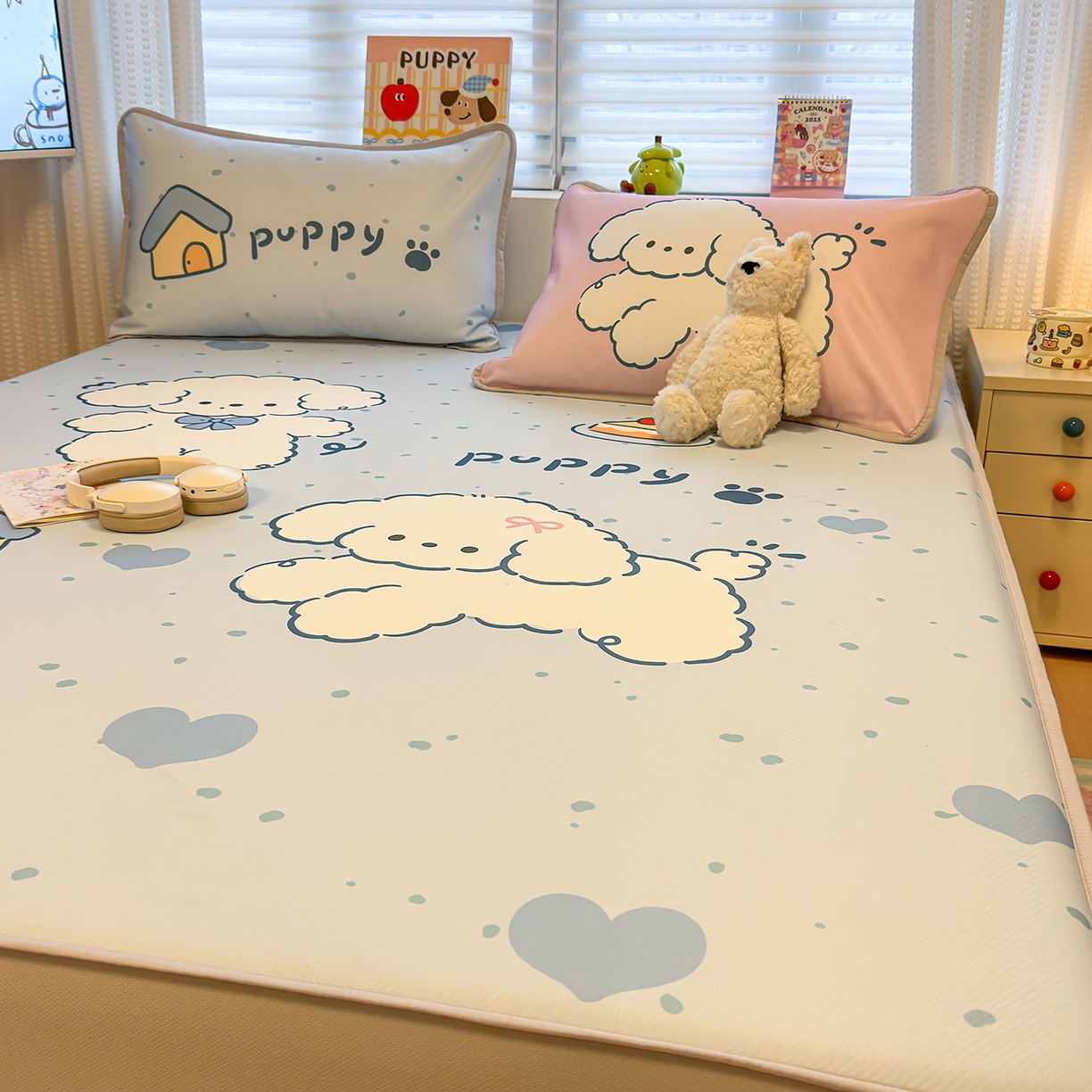 91家纺网 家纺一手货源 找家纺 懒猫家纺 2026新款大版卡通凉感冰丝床笠款凉席席子 床笠席-元气小狗