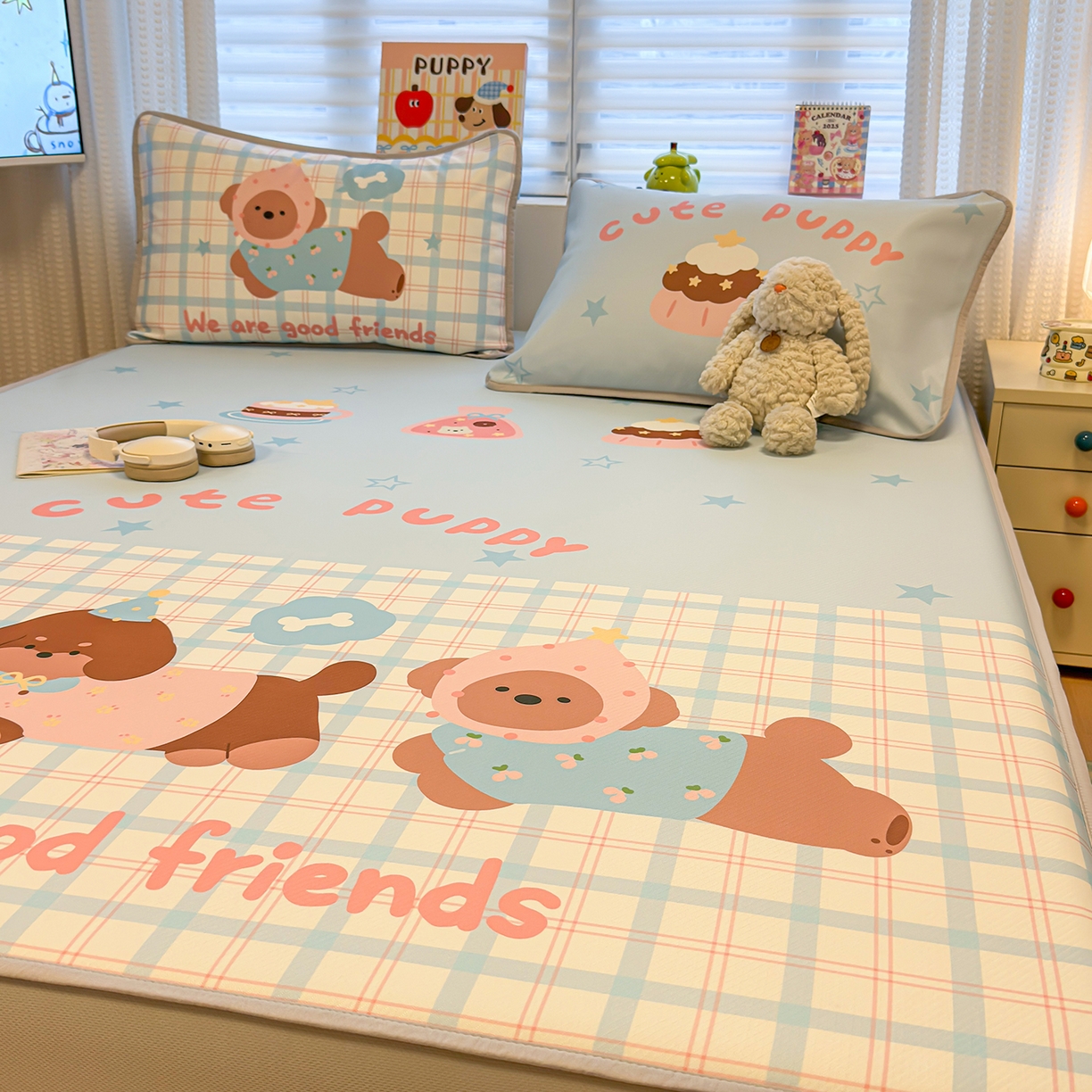 91家纺网 家纺一手货源 找家纺 懒猫家纺 2026新款大版卡通凉感冰丝床笠款凉席席子 床笠席-友趣小狗