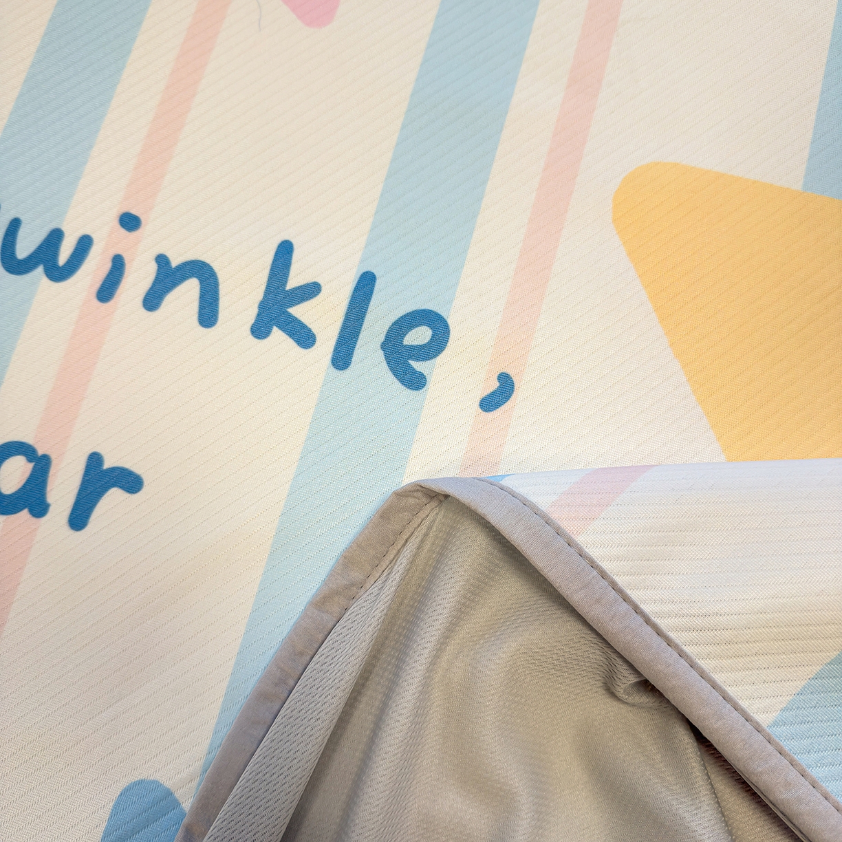 91家纺网 家纺一手货源 找家纺 懒猫家纺 2026新款大版卡通凉感冰丝床笠款凉席席子 床笠席-甜梦星愿