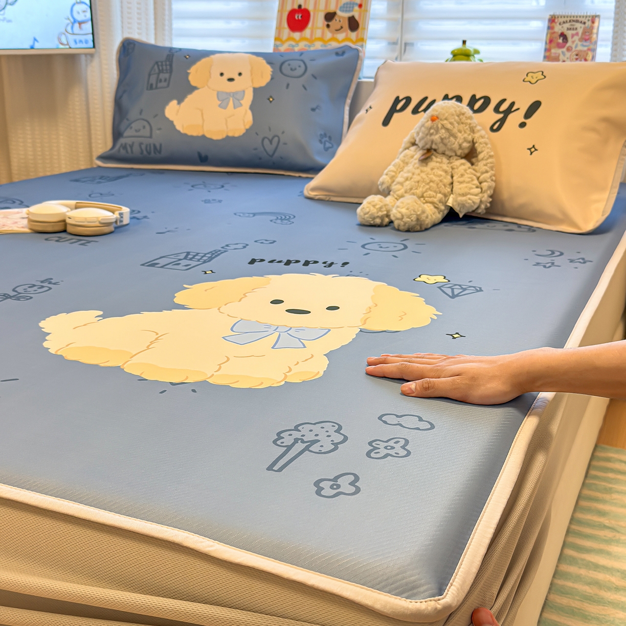 91家纺网 家纺一手货源 找家纺 懒猫家纺 2026新款大版卡通凉感冰丝床笠款凉席席子 床笠席-绅士狗狗