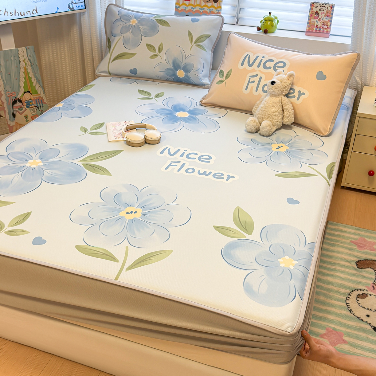 91家纺网 家纺一手货源 找家纺 懒猫家纺 2026新款大版卡通凉感冰丝床笠款凉席席子 床笠席-清欢小花