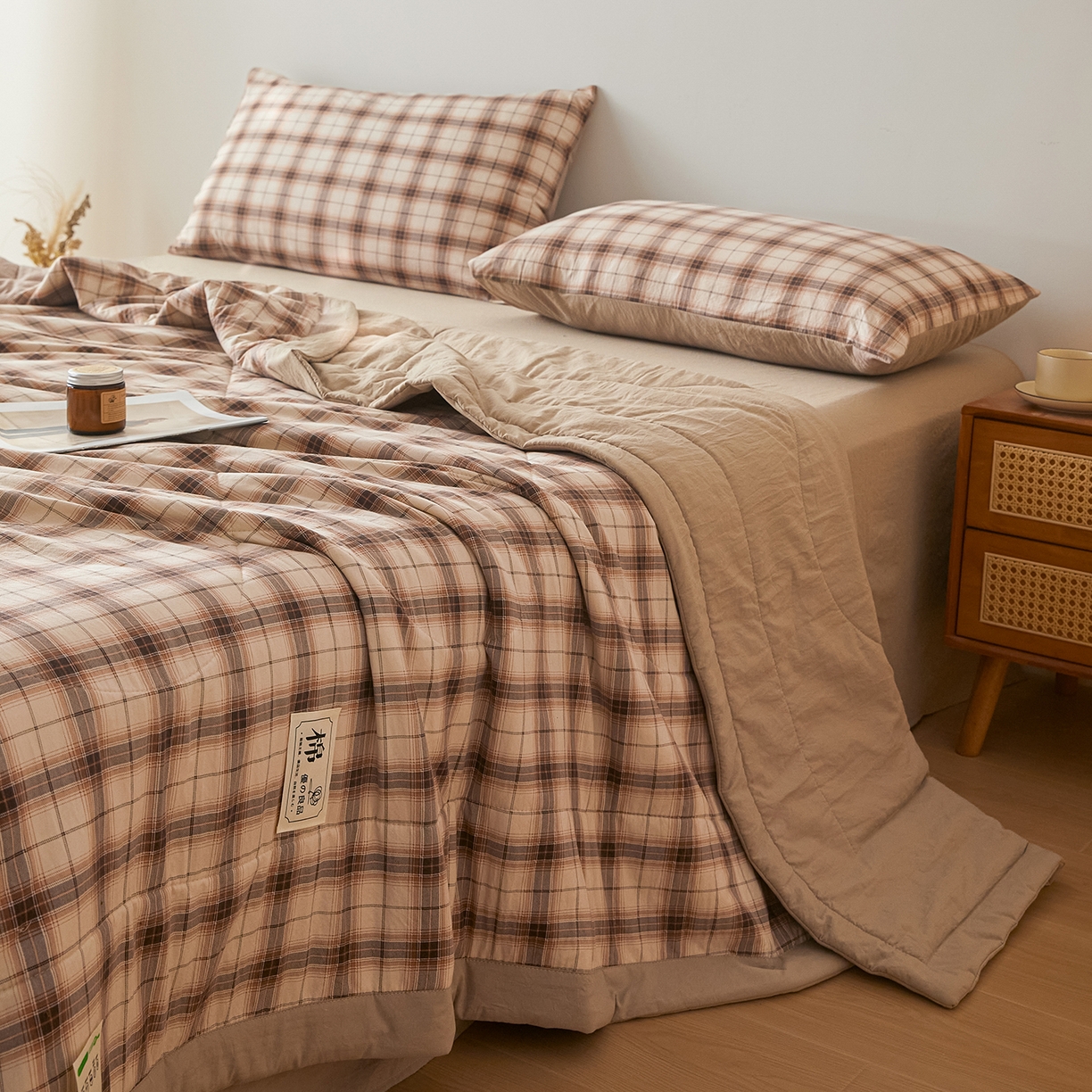 91家纺网 家纺一手货源 找家纺 寐眠 2026新款A类水洗棉棉花夏凉空调被 拿铁细格