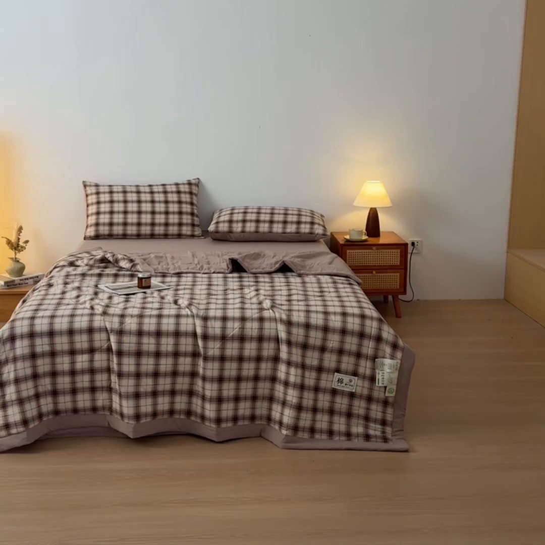 91家纺网 家纺一手货源 找家纺 寐眠 2026新款A类水洗棉棉花夏凉空调被 拿铁细格