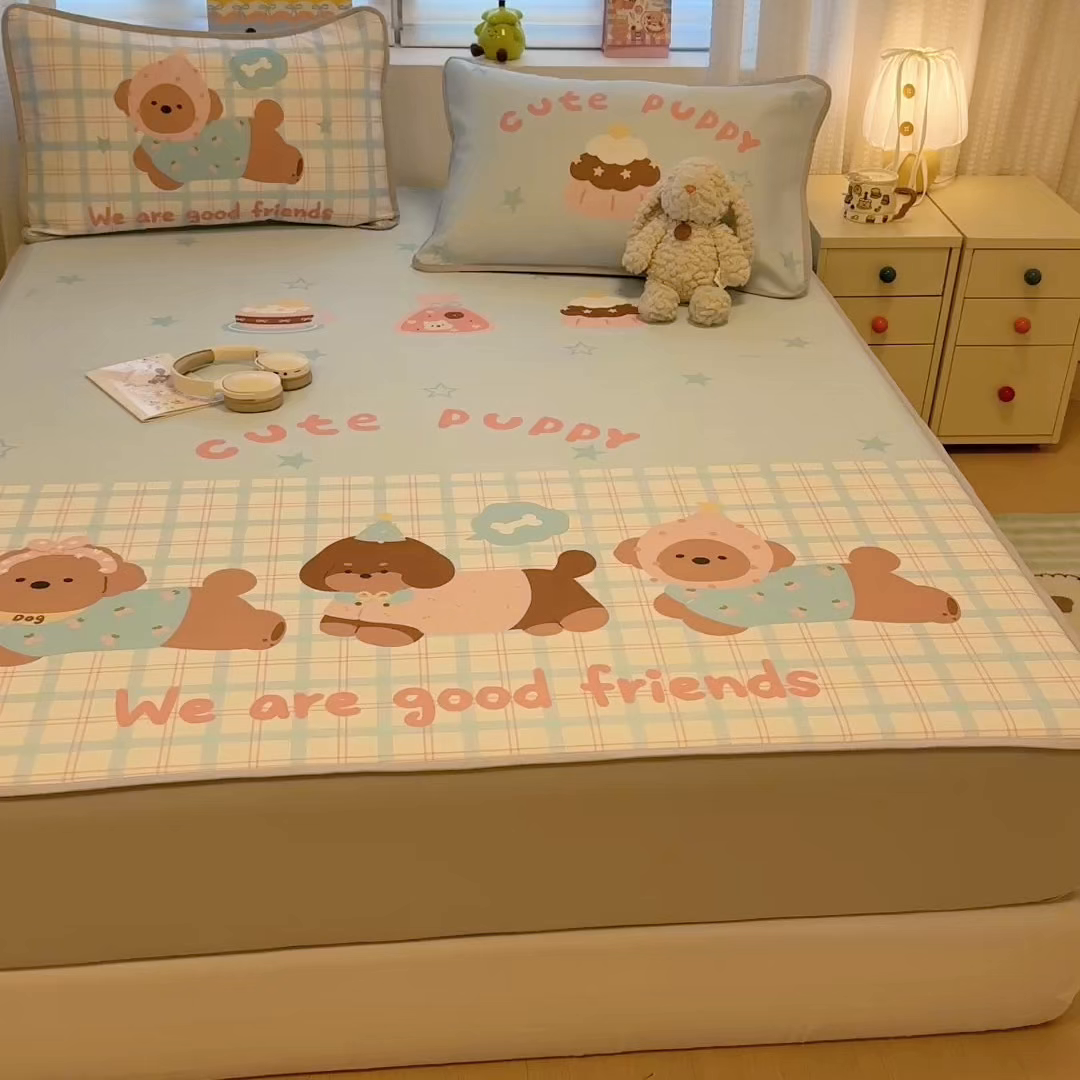 91家纺网 家纺一手货源 找家纺 懒猫家纺 2026新款大版卡通凉感冰丝床笠款凉席席子 床笠席-友趣小狗