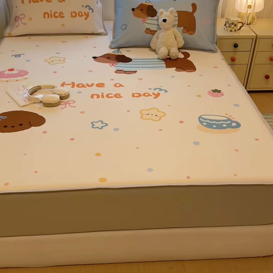 91家纺网 家纺一手货源 找家纺 懒猫家纺 2026新款大版卡通凉感冰丝床笠款凉席席子 床笠席-彩豆旺柴