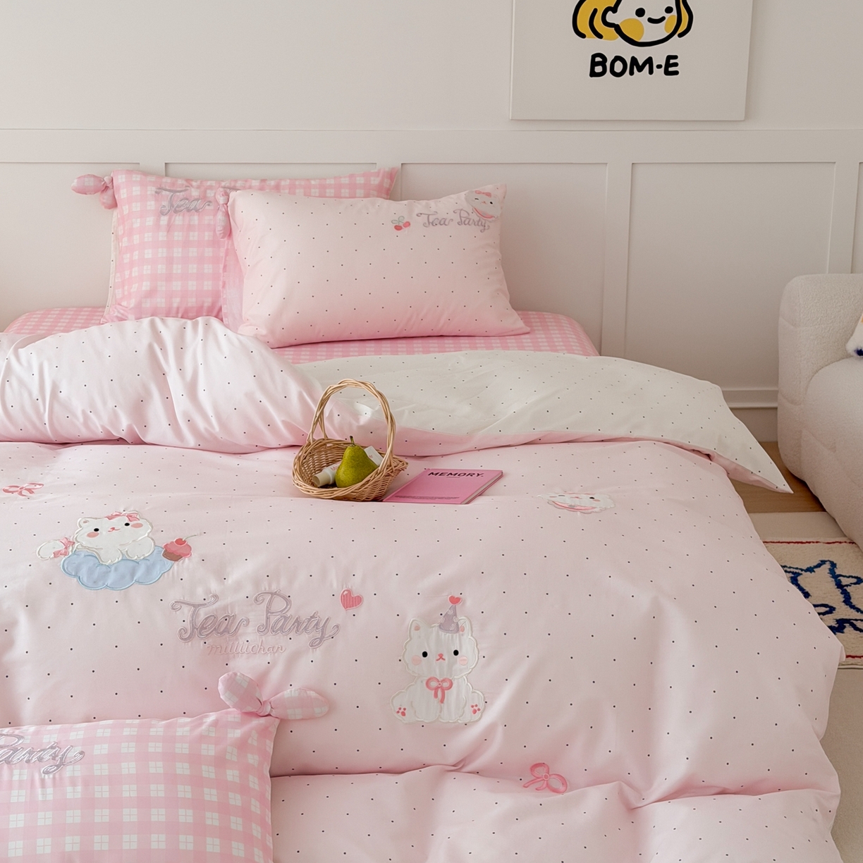 91家纺网 家纺一手货源 找家纺 懒猫家纺 2026新款【童趣系列】全棉纯棉印花刺绣套件【带礼盒】【带图片同款立体蝴蝶结】 小猫晚安曲