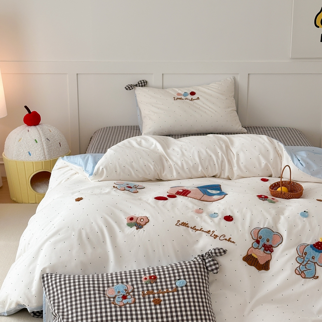 91家纺网 家纺一手货源 找家纺 懒猫家纺 2026新款【童趣系列】全棉纯棉印花刺绣套件【带礼盒】【带图片同款立体蝴蝶结】 小象日记