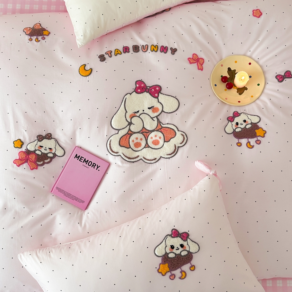 91家纺网 家纺一手货源 找家纺 懒猫家纺 2026新款【童趣系列】全棉纯棉印花刺绣套件【带礼盒】【带图片同款立体蝴蝶结】 兔宝云朵屋