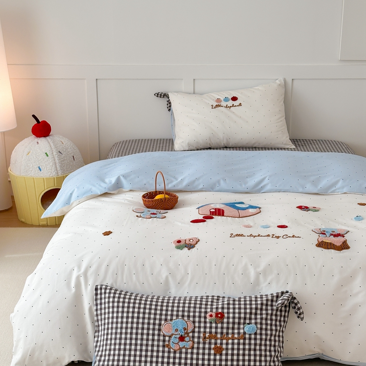 91家纺网 家纺一手货源 找家纺 懒猫家纺 2026新款【童趣系列】全棉纯棉印花刺绣套件【带礼盒】【带图片同款立体蝴蝶结】 小象日记