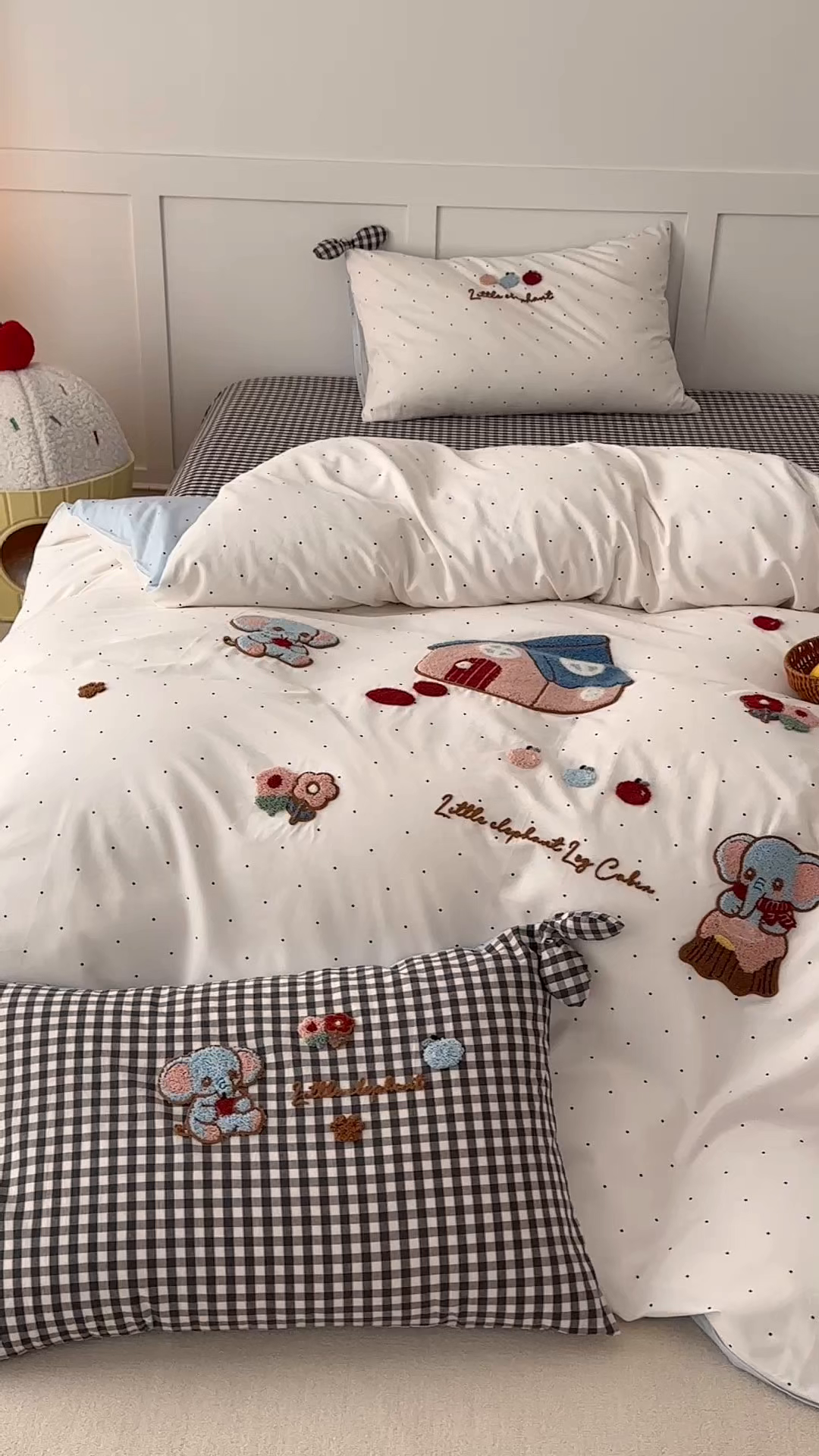 91家纺网 家纺一手货源 找家纺 懒猫家纺 2026新款【童趣系列】全棉纯棉印花刺绣套件【带礼盒】【带图片同款立体蝴蝶结】 小象日记