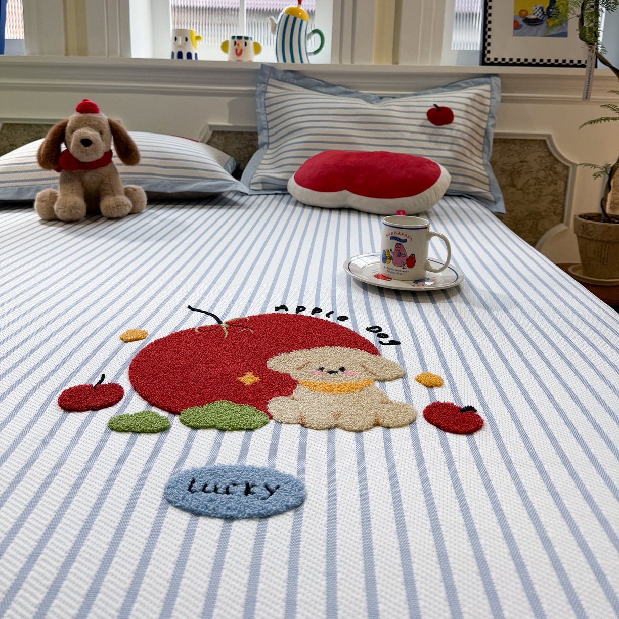 91家纺网 家纺一手货源 找家纺 雅居纺家纺 2026春夏新款PE凉感提花绣花凉席席子 平席-蓝条狗狗