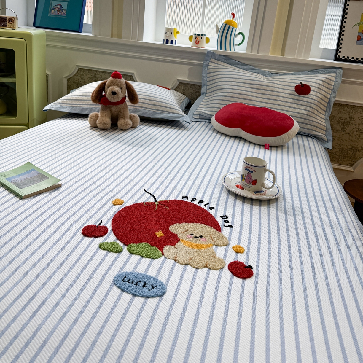 91家纺网 家纺一手货源 找家纺 雅居纺家纺 2026春夏新款PE凉感提花绣花凉席席子 平席-蓝条狗狗