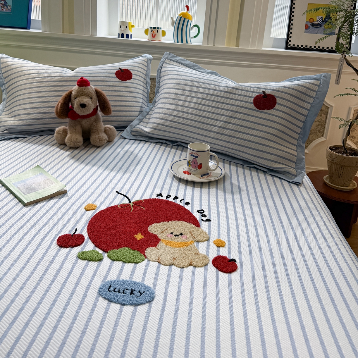 91家纺网 家纺一手货源 找家纺 雅居纺家纺 2026春夏新款PE凉感提花绣花凉席席子 平席-蓝条狗狗