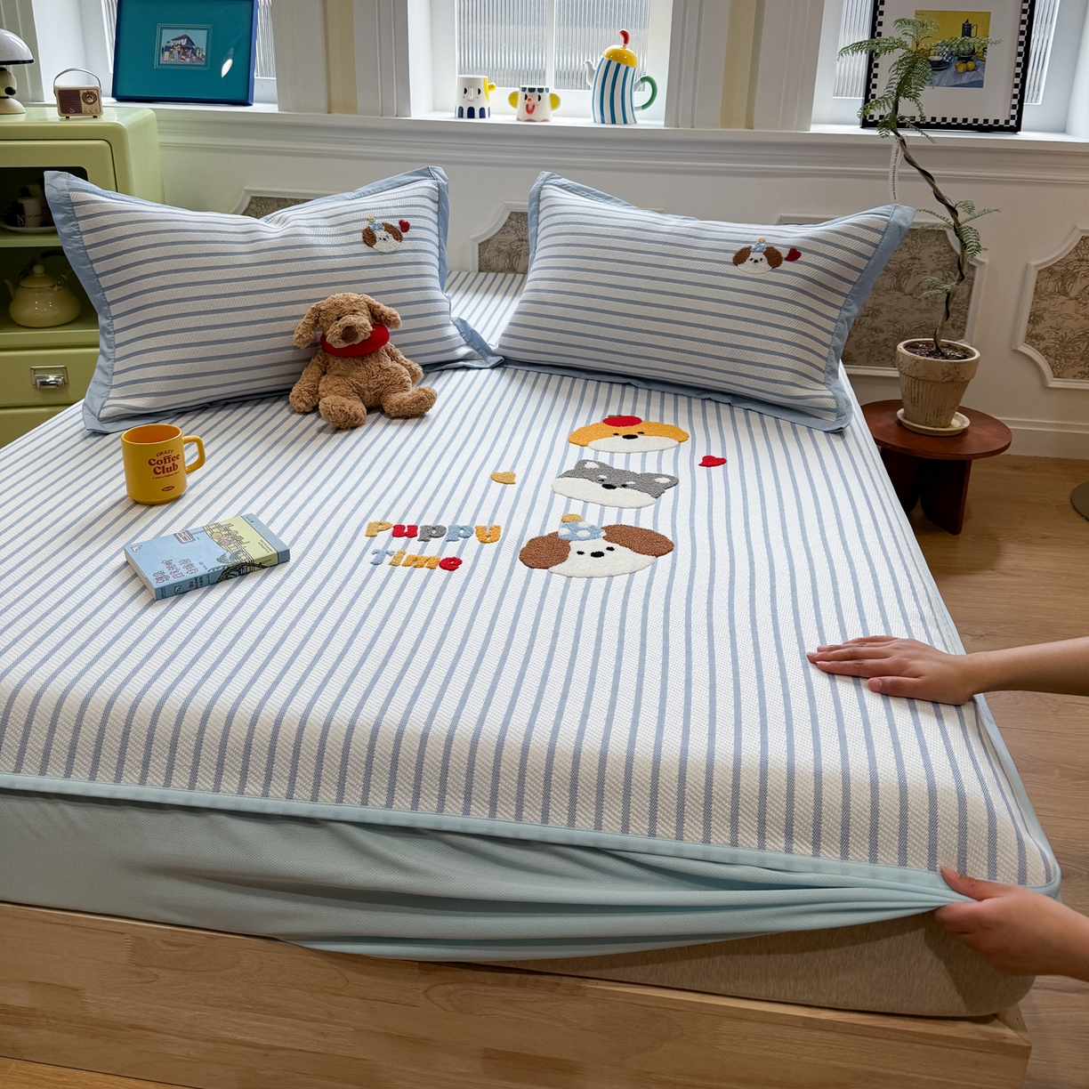 91家纺网 家纺一手货源 找家纺 雅居纺家纺 2026春夏新款PE凉感提花绣花凉席席子 床笠款-狗狗家族