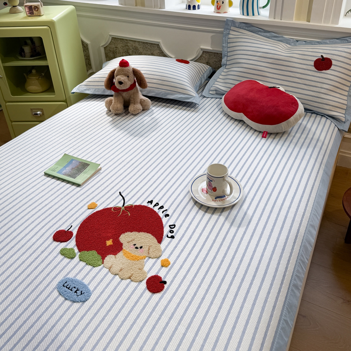 91家纺网 家纺一手货源 找家纺 雅居纺家纺 2026春夏新款PE凉感提花绣花凉席席子 平席-蓝条狗狗