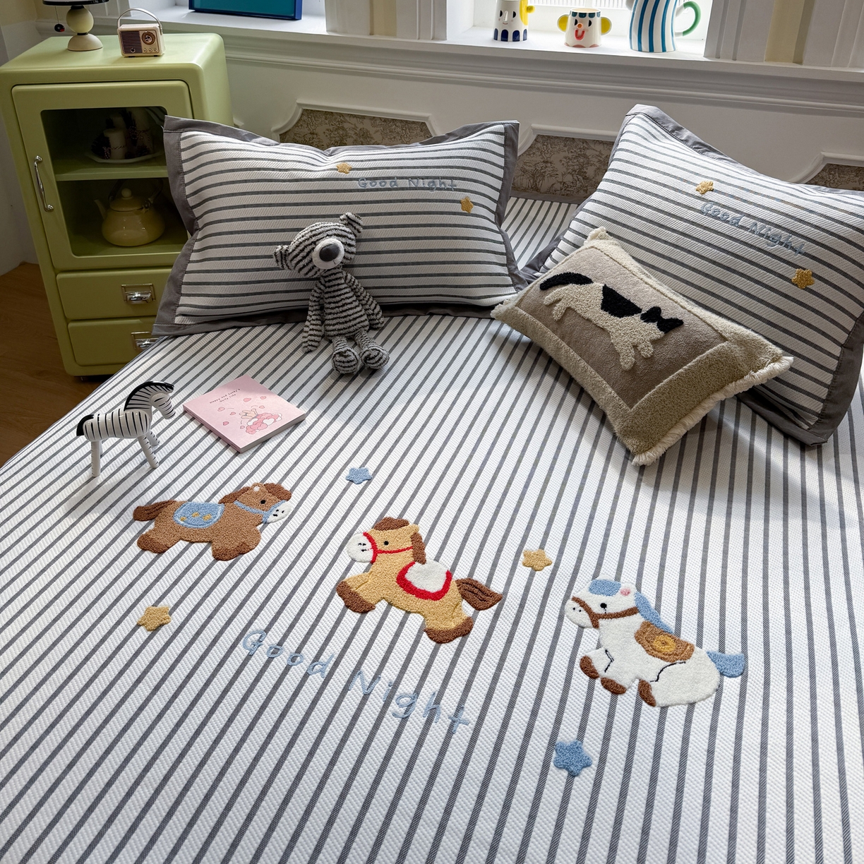 91家纺网 家纺一手货源 找家纺 雅居纺家纺 2026春夏新款PE凉感提花绣花凉席席子 平席-马上有钱