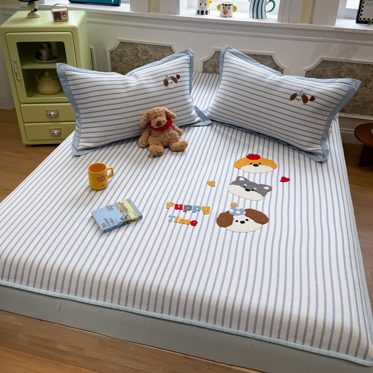 91家纺网 家纺一手货源 找家纺 雅居纺家纺 2026春夏新款PE凉感提花绣花凉席席子 床笠款-狗狗家族