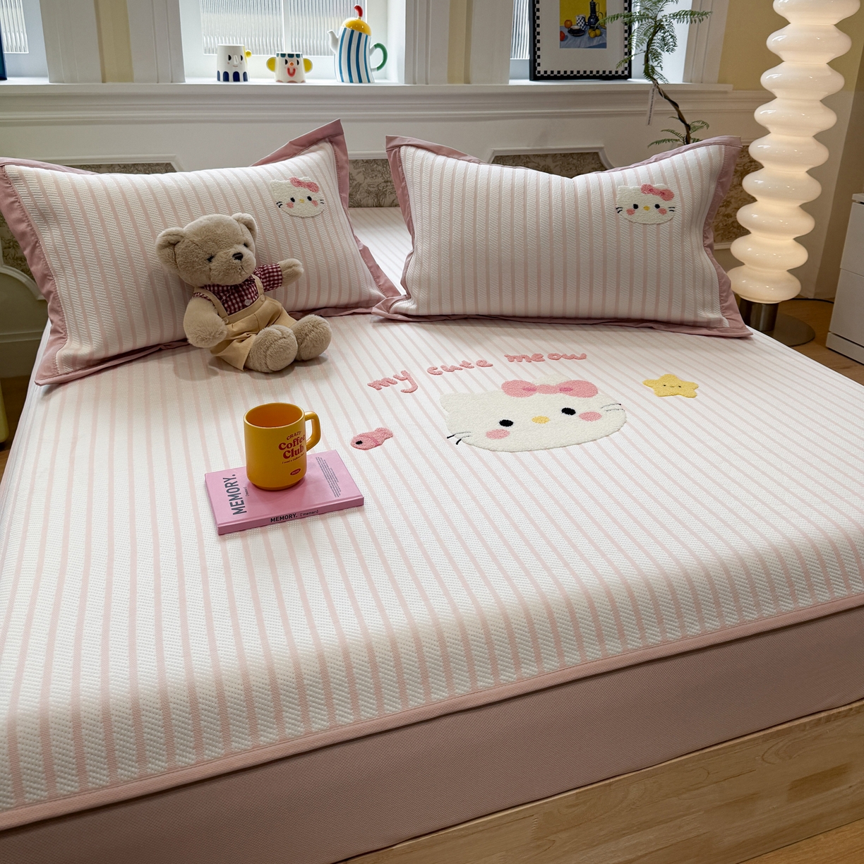 91家纺网 家纺一手货源 找家纺 雅居纺家纺 2026春夏新款PE凉感提花绣花凉席席子 床笠款-爱恋猫咪